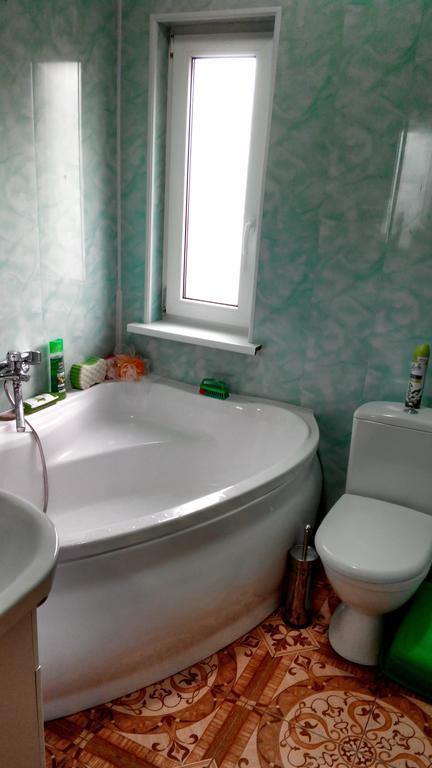 Cottage Ozerniy Lazeshchyna Phòng bức ảnh