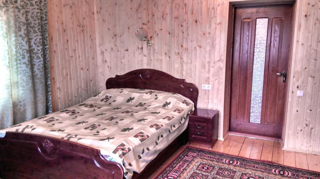 Cottage Ozerniy Lazeshchyna Phòng bức ảnh